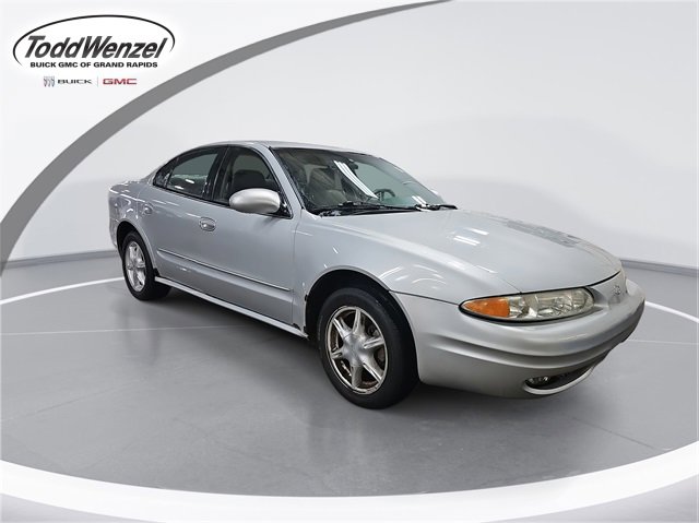 2001 Oldsmobile Alero's photo