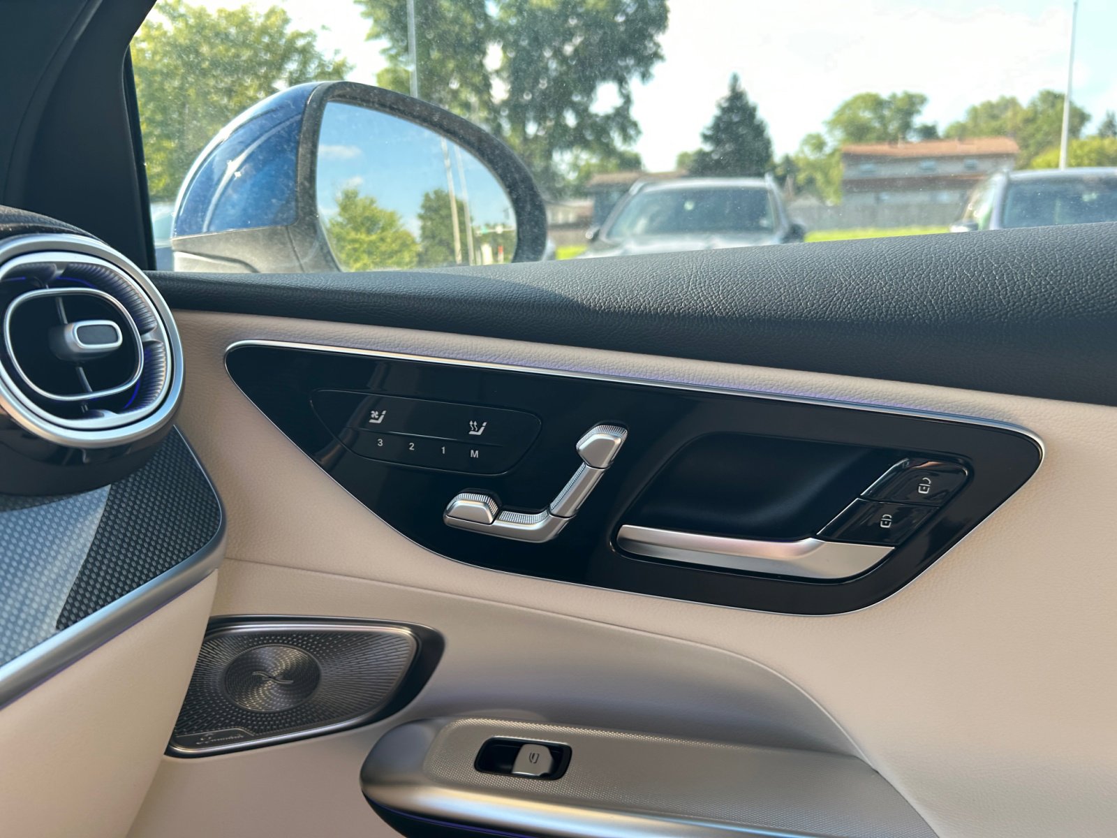 2025 Mercedes Benz GLC 350e 4MATIC photo 28