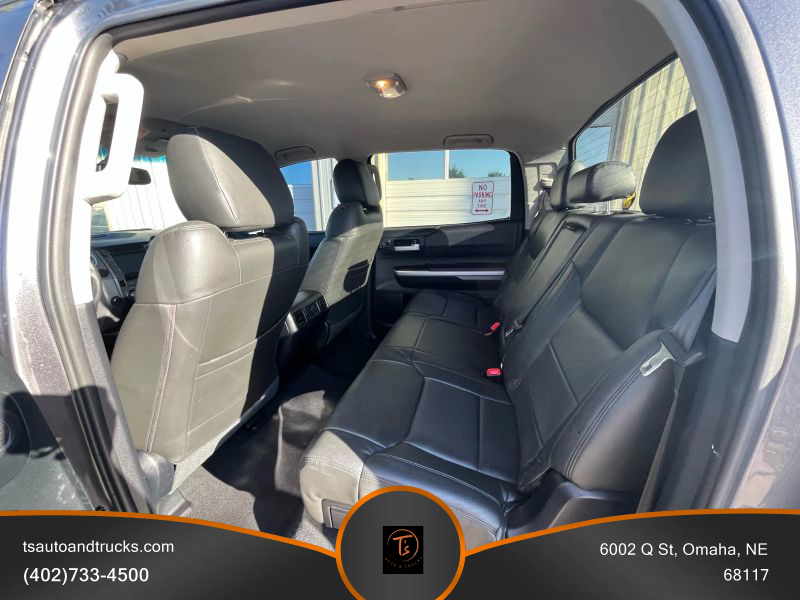 2016 Toyota Tundra CrewMax SR5 photo 7