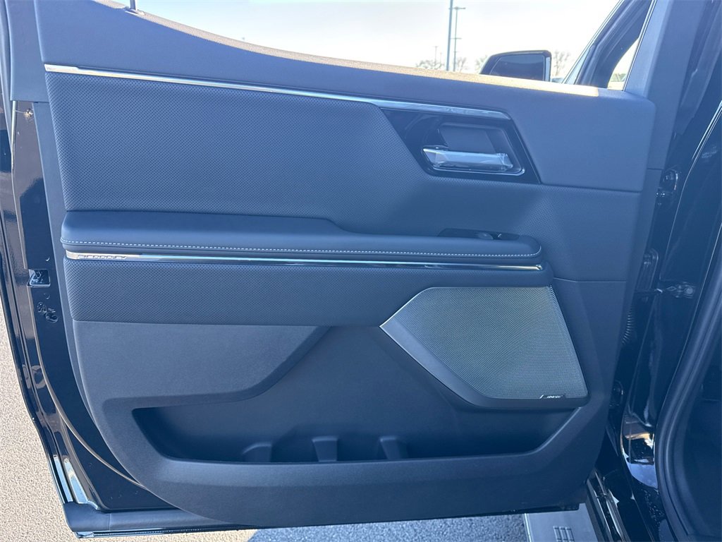 2025 GMC SIERRA - Image 32