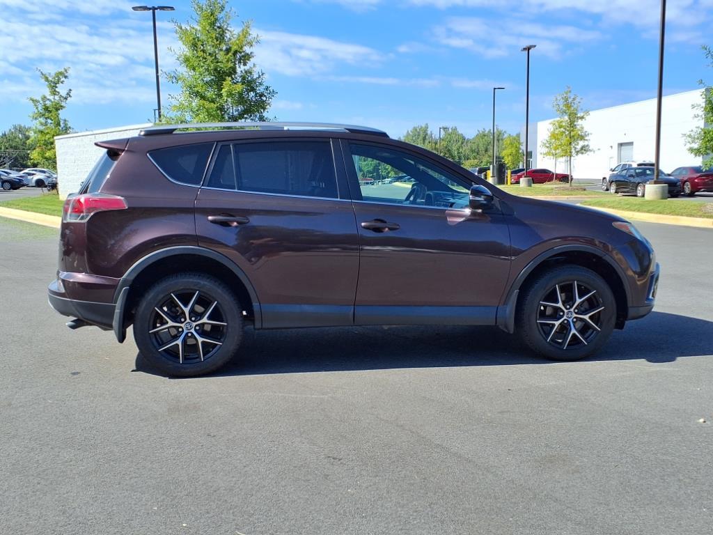 2017 Toyota RAV4 SE photo 21