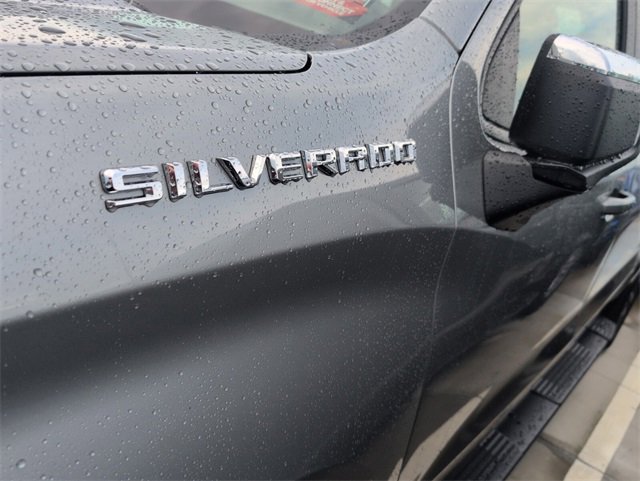 2026 Chevrolet Silverado 1500 LT photo 3