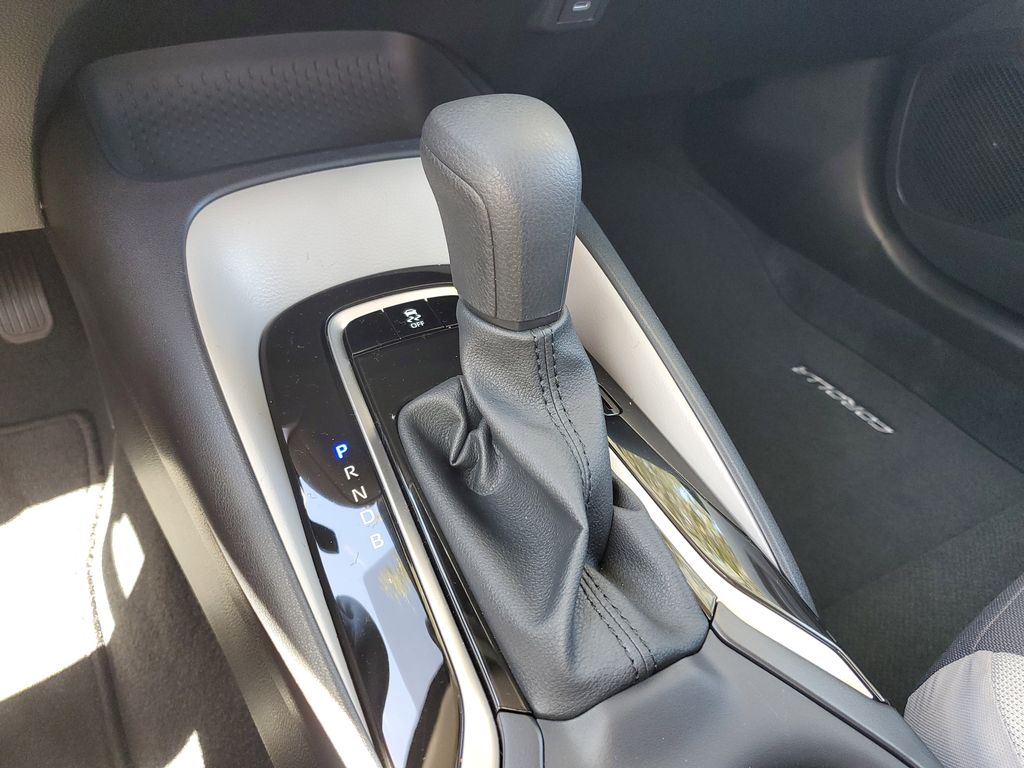 2026 Toyota Corolla LE photo 20