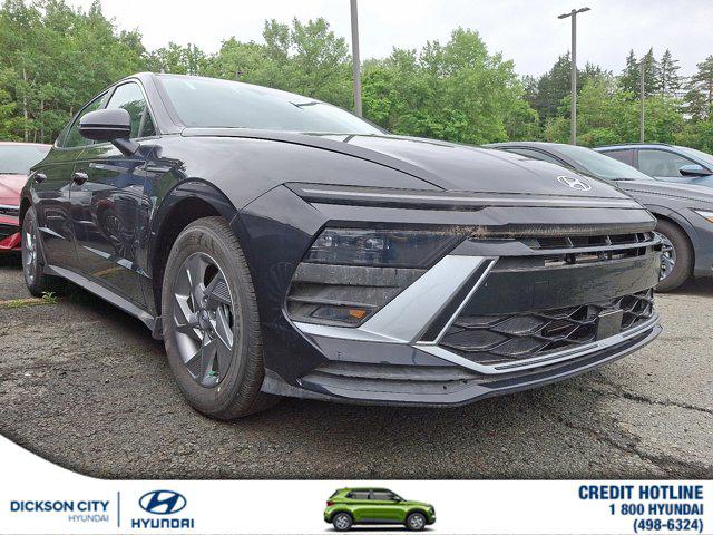 2025 Hyundai Sonata SE's photo