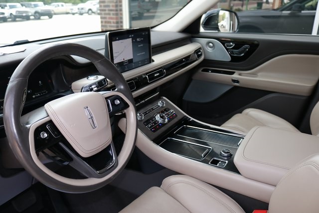 2020 Lincoln Aviator Reserve photo 32
