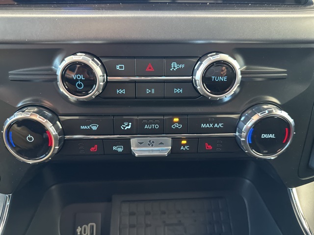2025 Ford F-150 XLT photo 25