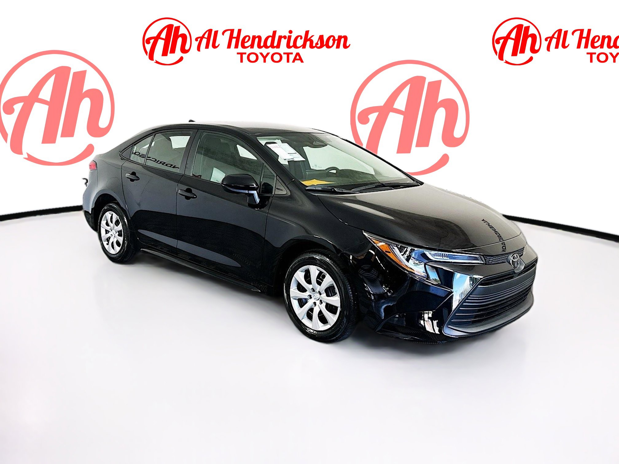 2024 Toyota Corolla LE's photo