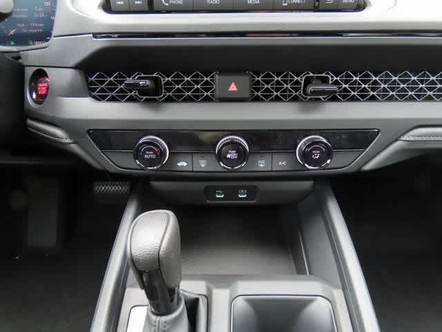 2025 Honda Accord LX photo 18