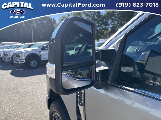 2023 Ford F-250 photo 12