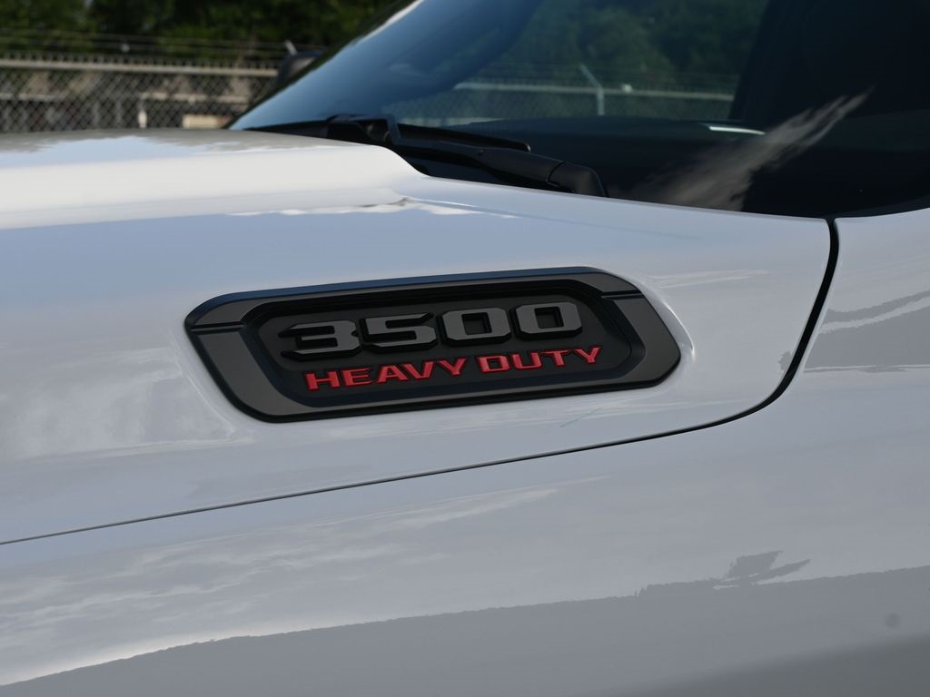2025 Ram 3500 Big Horn photo 4