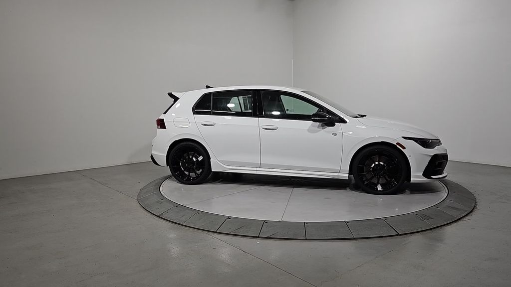 2025 Volkswagen Golf R photo 4