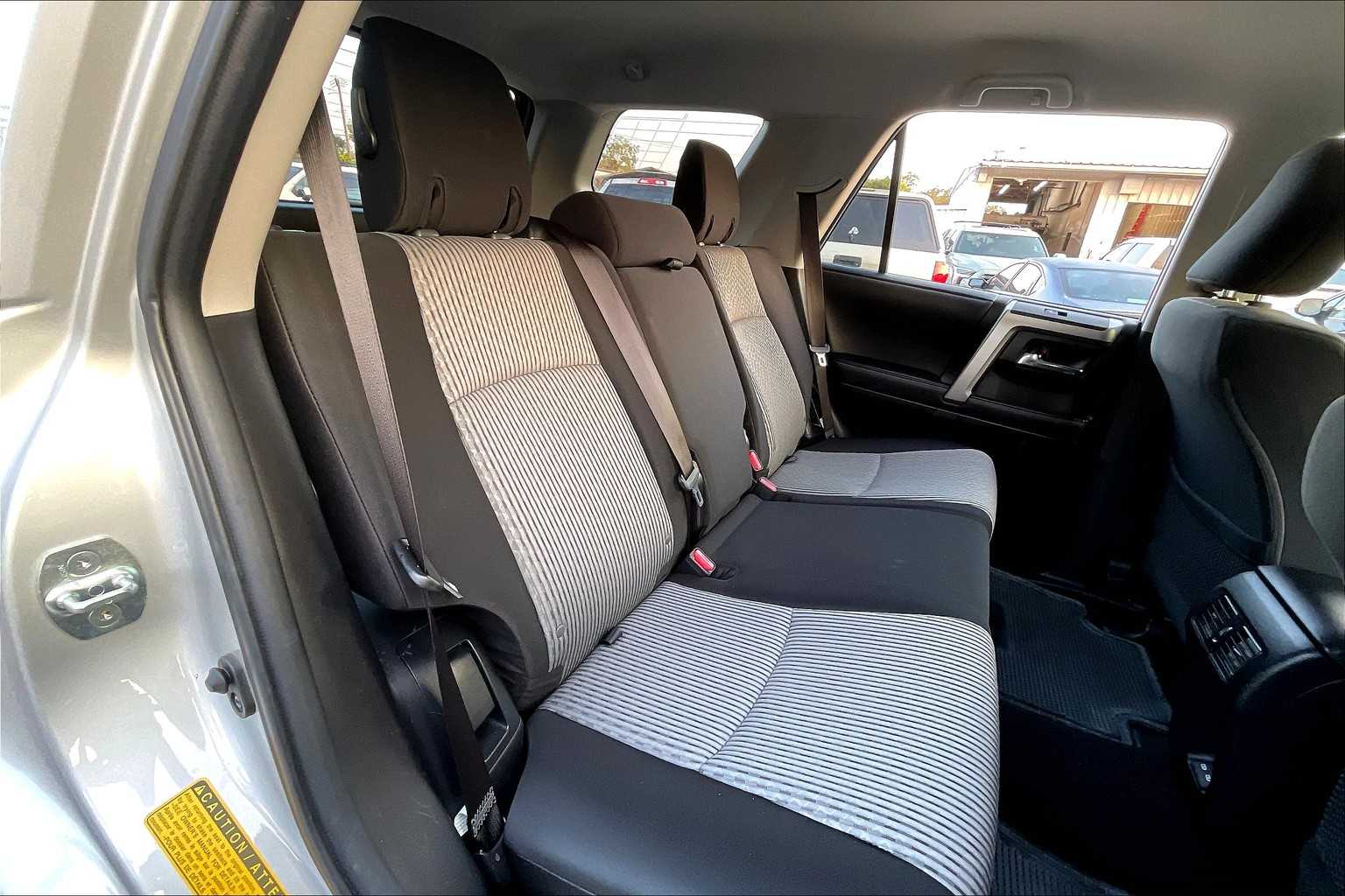 2024 Toyota 4Runner SR5 photo 17