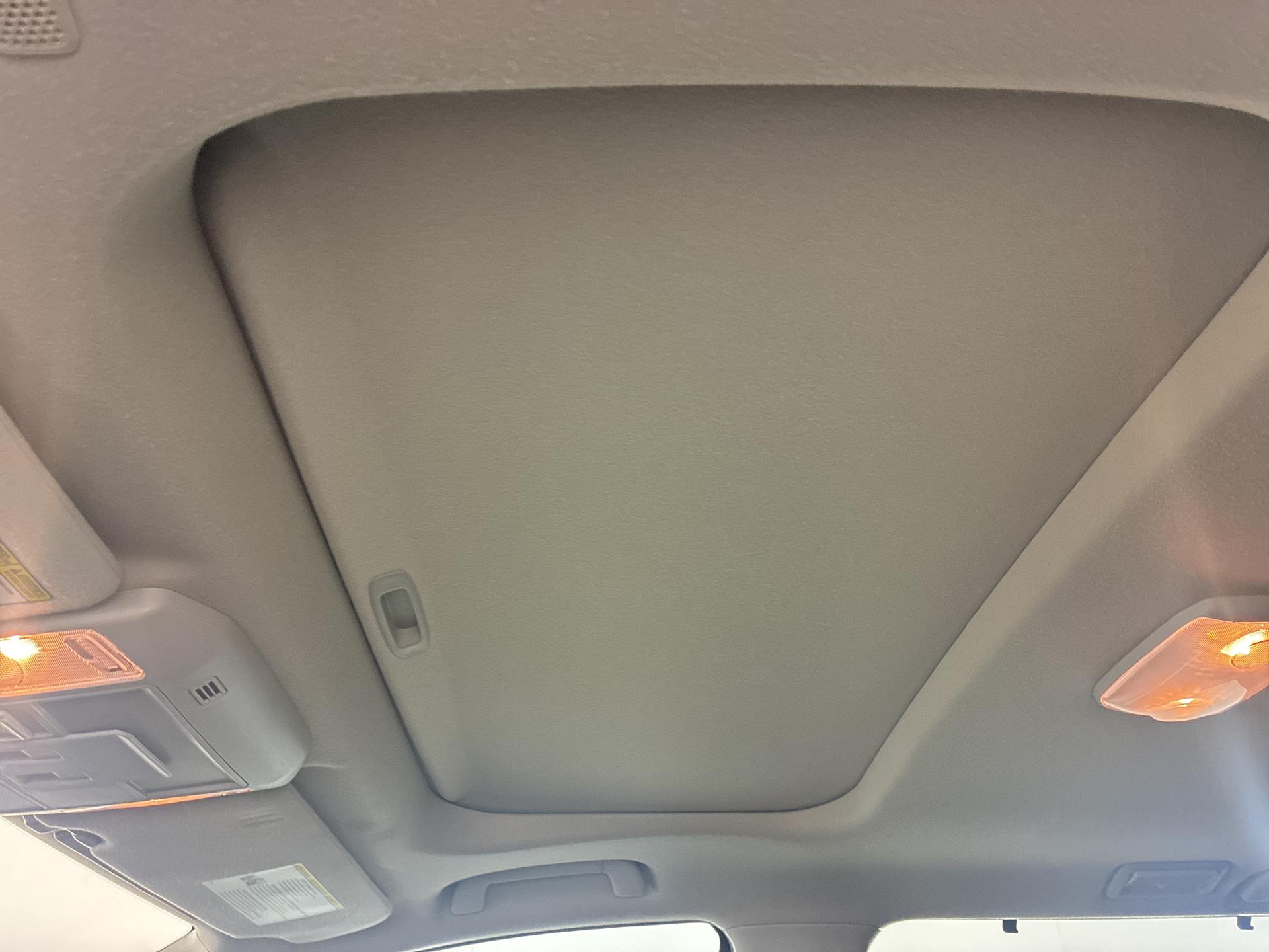 2021 Toyota Sequoia photo 12