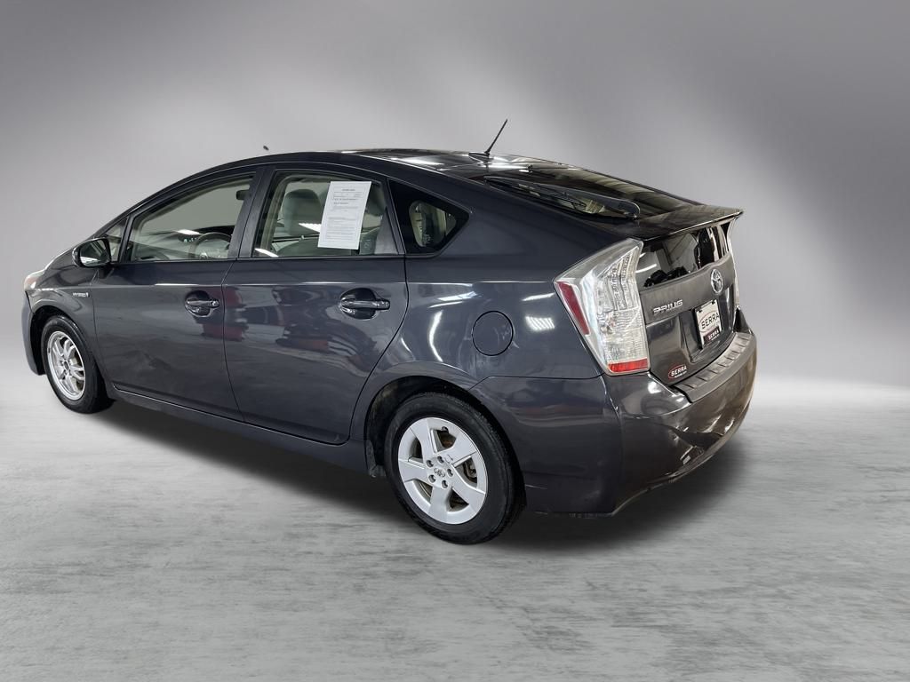 2010 Toyota Prius Two photo 3