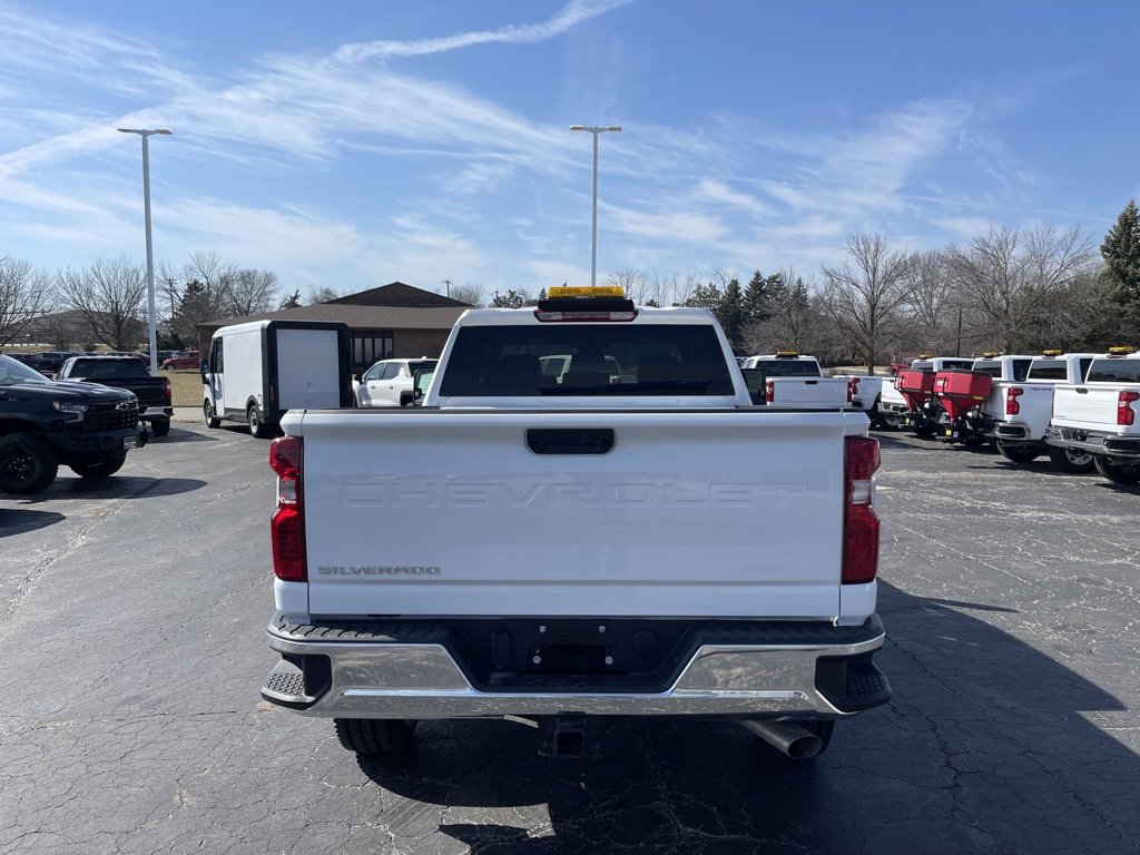 2025 Chevrolet Silverado 1500 photo 3