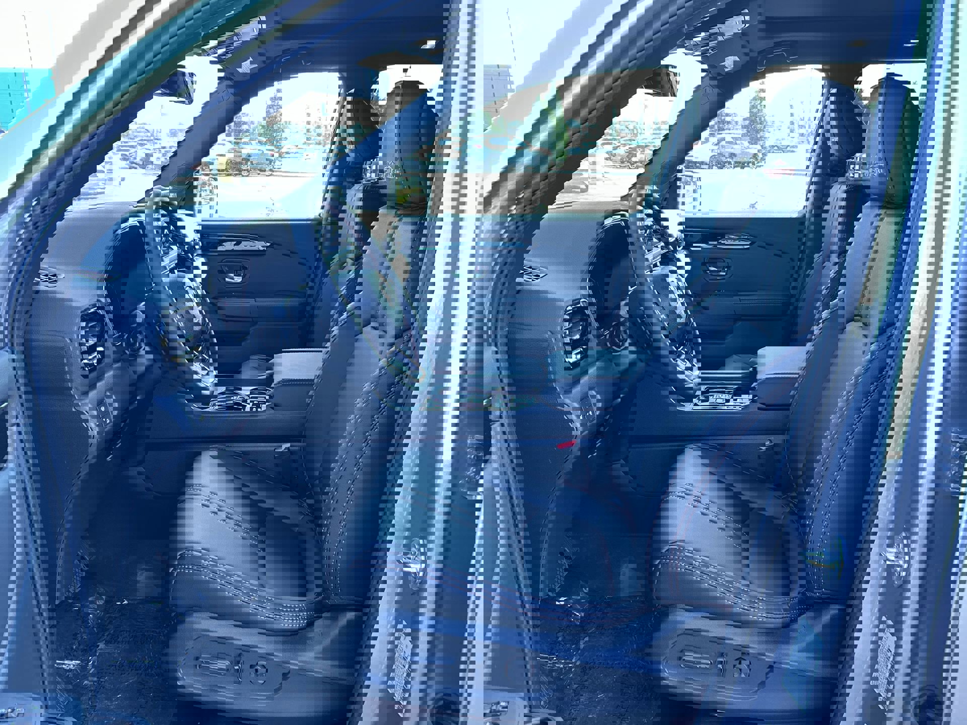 2025 Honda Pilot TrailSport photo 10