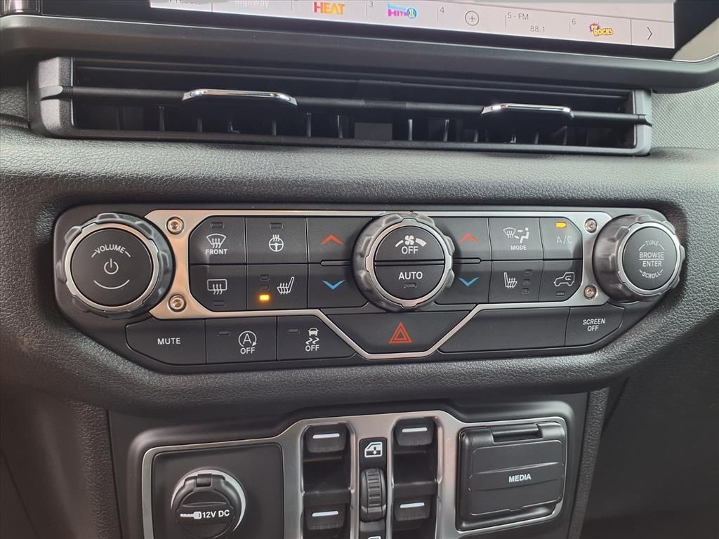 2025 Jeep Wrangler Sport S photo 7