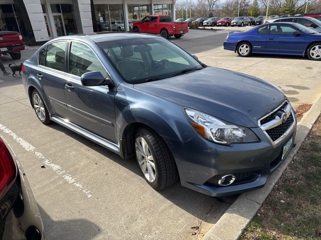 2014 Subaru Legacy 2.5i Limited photo 4