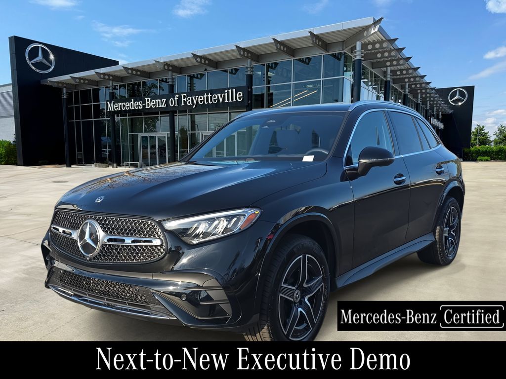 2026 Mercedes-Benz GLC Base's photo
