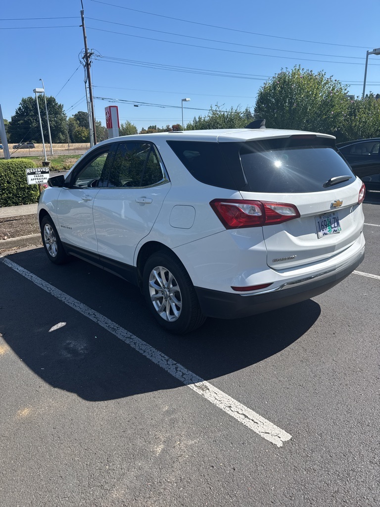 2018 Chevrolet Equinox LT photo 3