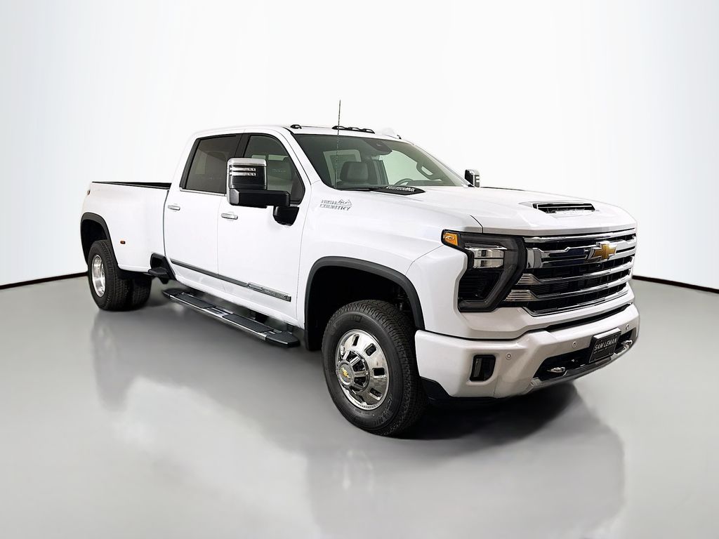 2026 Chevrolet Silverado 3500HD High Country's photo