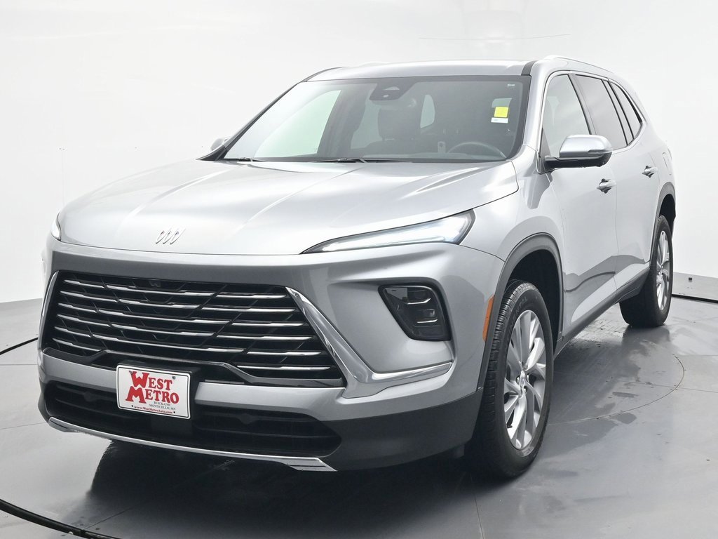 Used 2025 Buick Enclave Preferred with VIN 5GAEVARS8SJ249503 for sale in Monticello, Minnesota