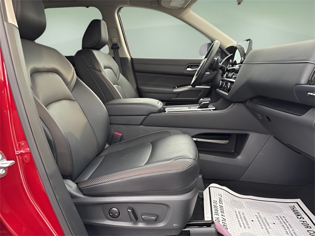 2025 Nissan Pathfinder SL photo 21