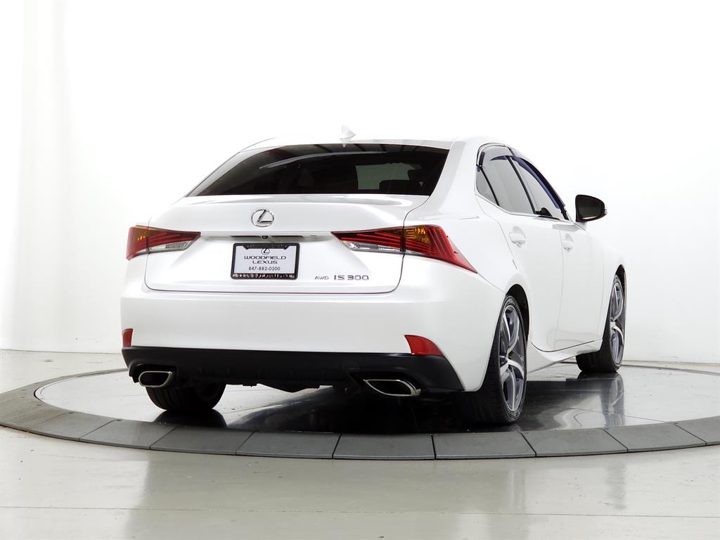 2017 Lexus IS 300 photo 7