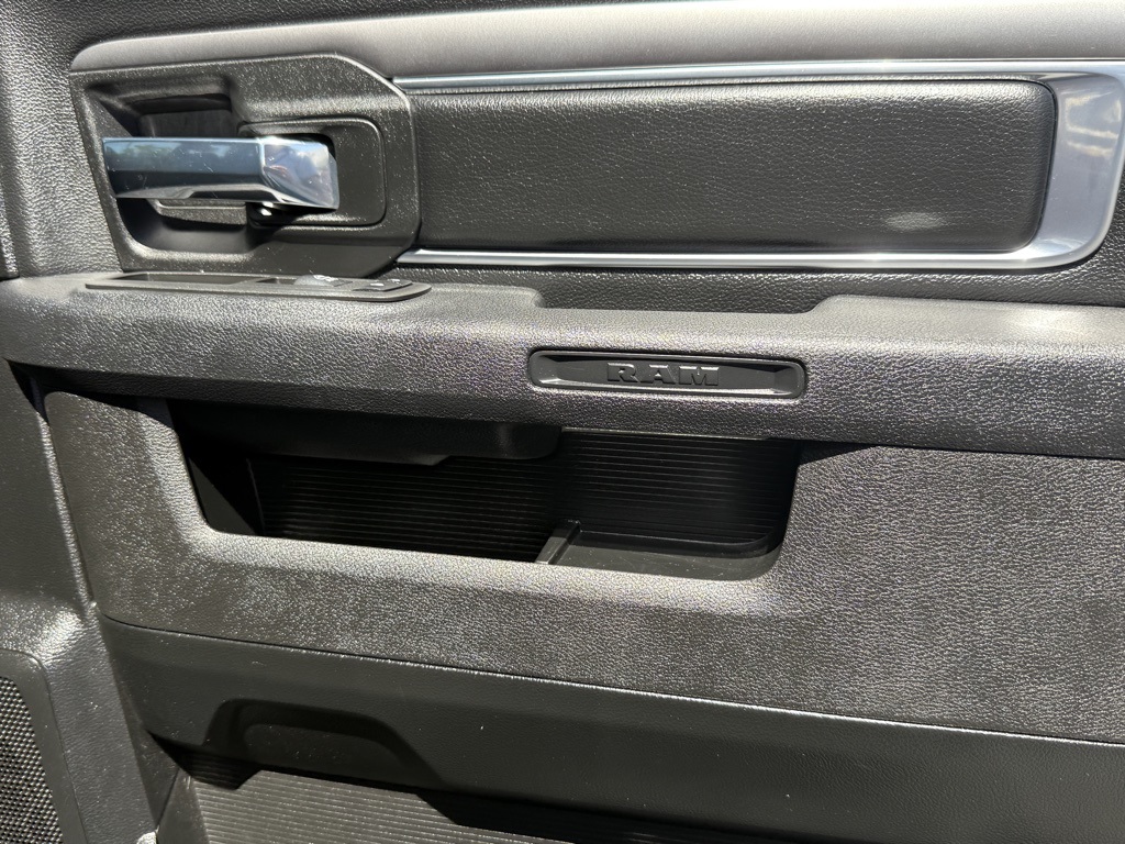 2022 Ram 1500 Classic Warlock photo 26