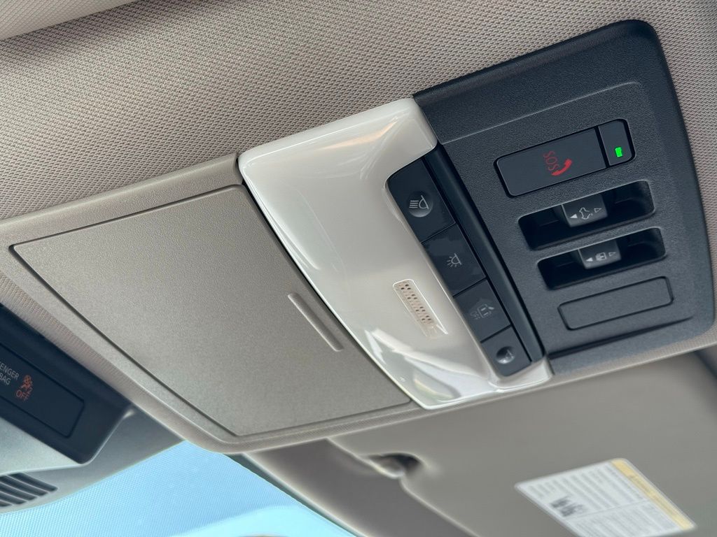 2023 Nissan Rogue SL photo 28
