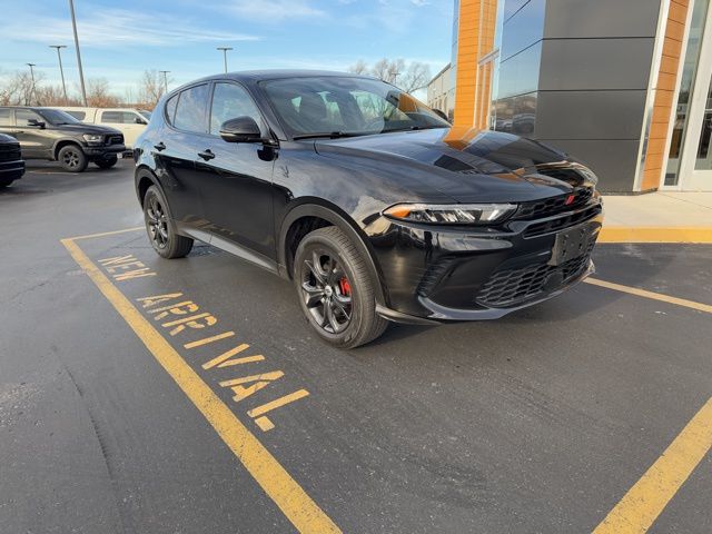 2023 Dodge Hornet GT photo 2