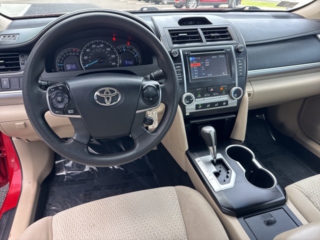 2014 Toyota Camry L photo 14