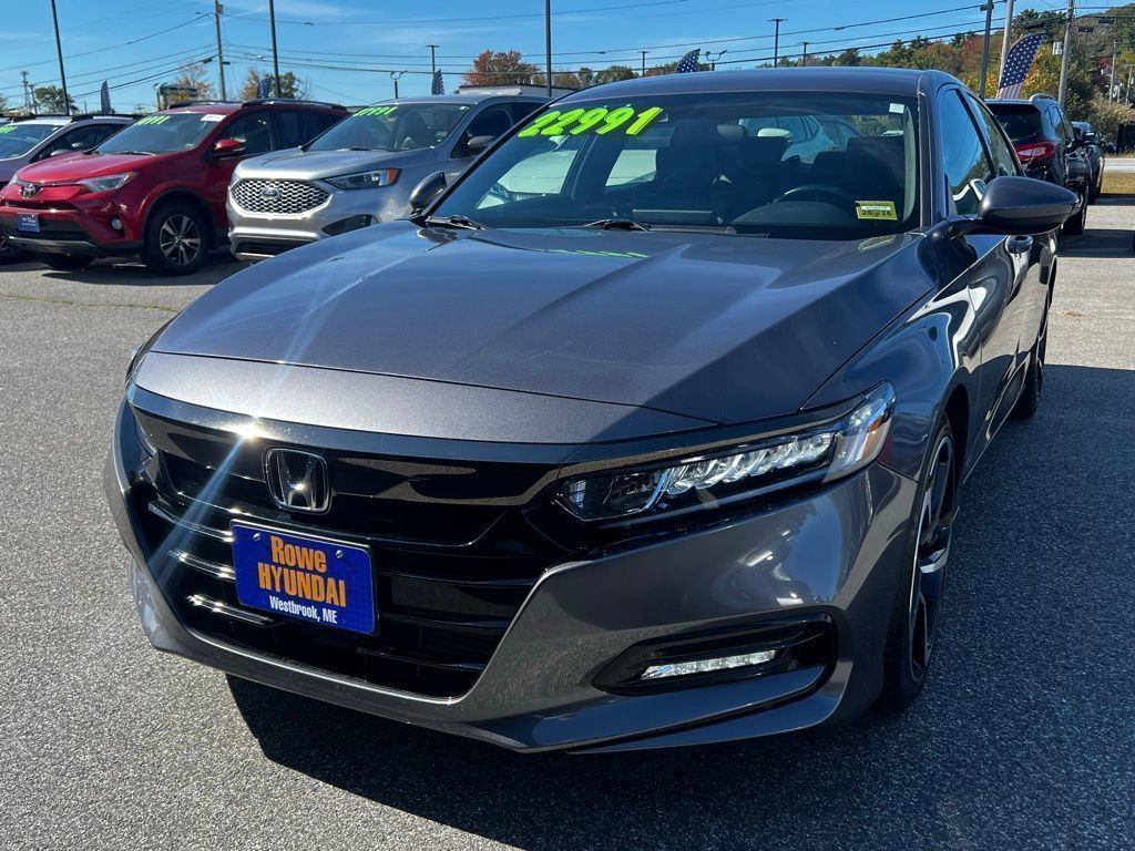 2018 Honda Accord Sport photo 2