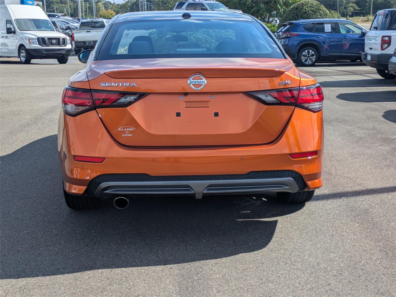 2023 Nissan Sentra SR photo 6