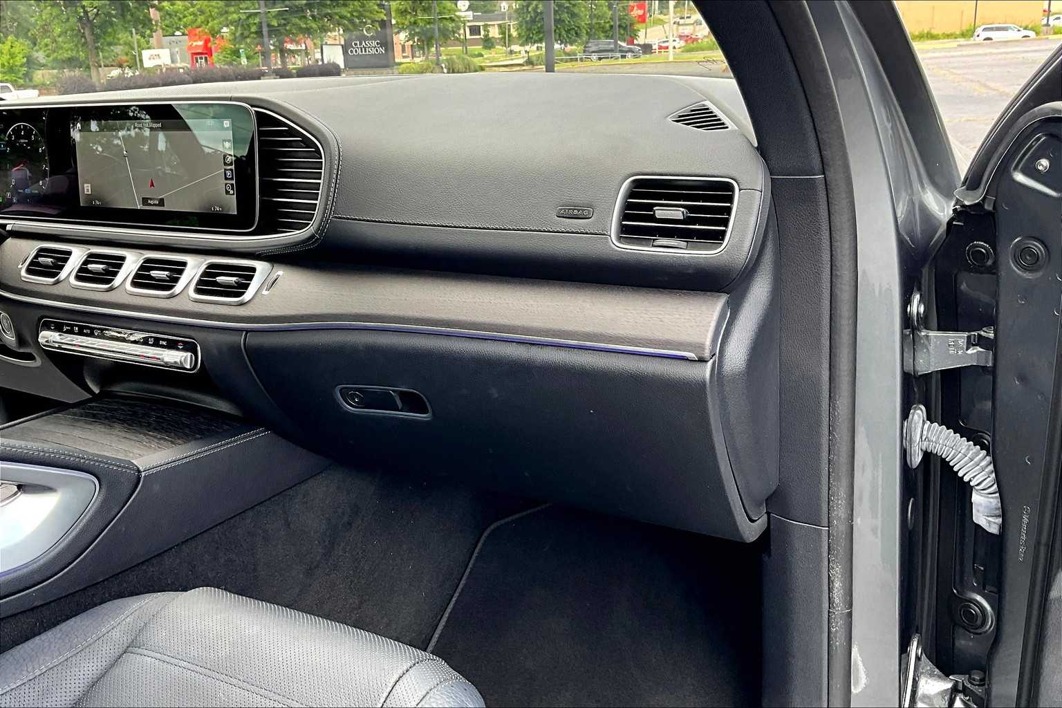 Image 5 of Certified Pre-Owned 2022 Mercedes-Benz GLS 450 AWD 4MATIC
