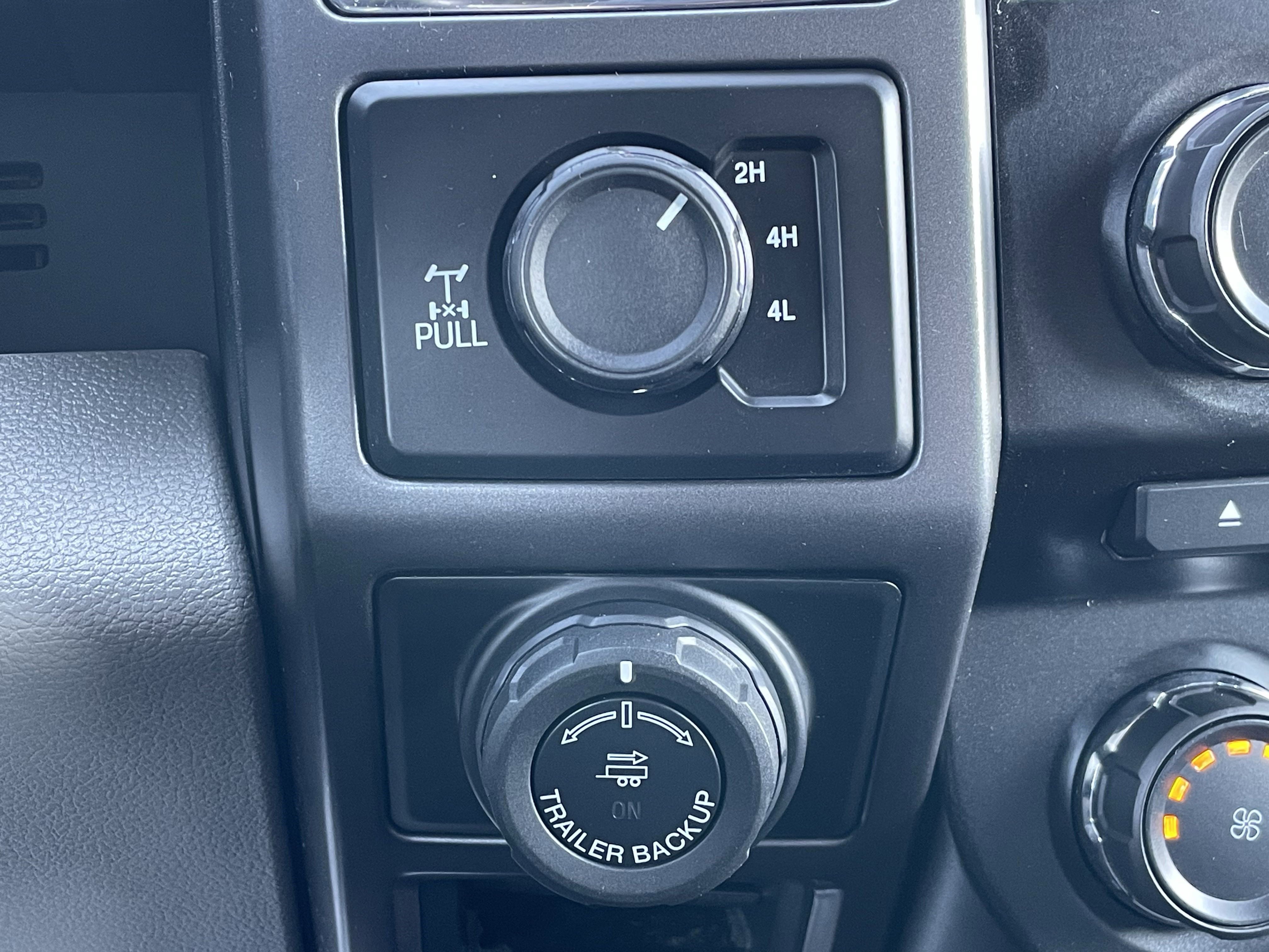 2017 Ford F-150 XLT photo 5