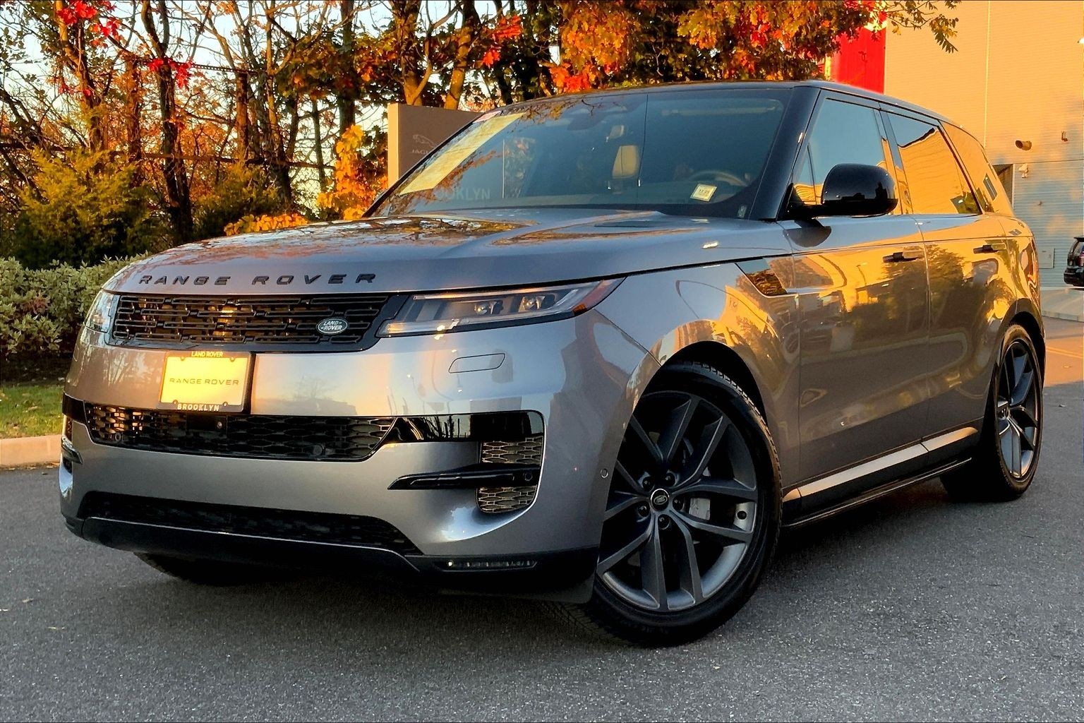 2024 Land Rover Range Rover Sport SE's photo
