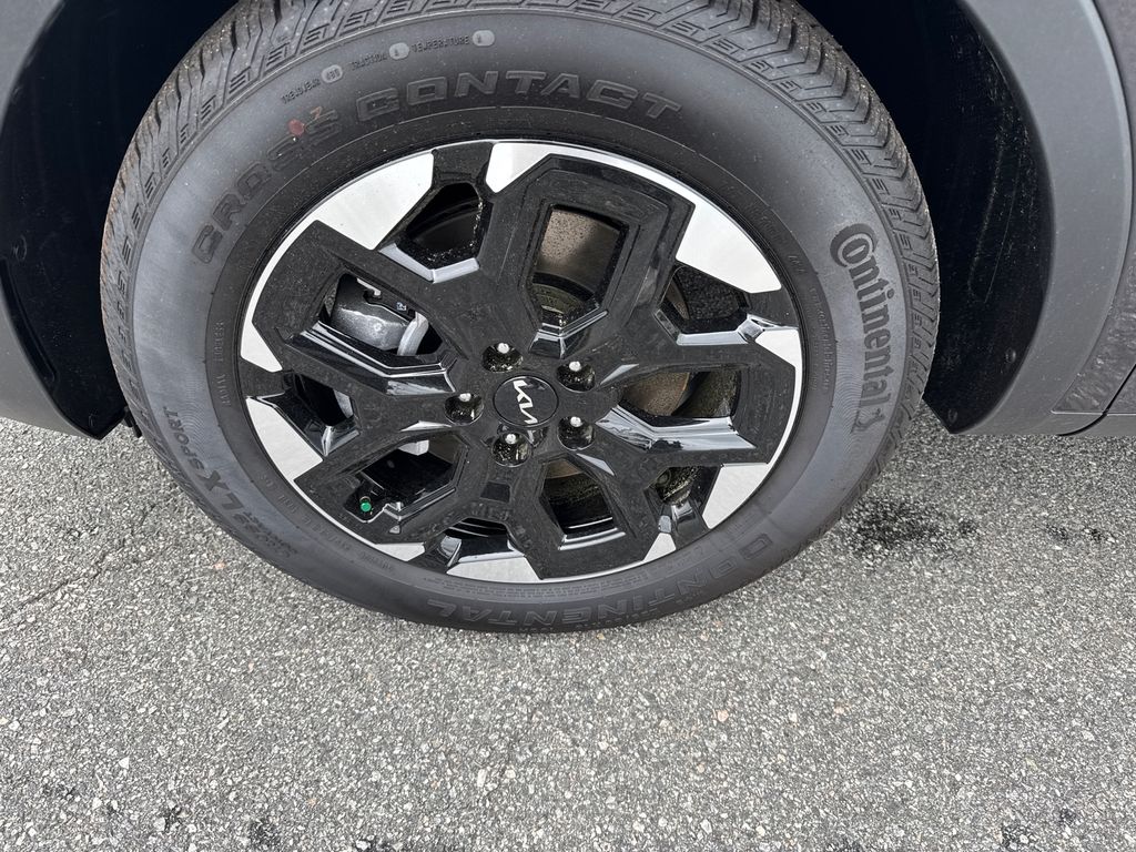 2025 Kia Sorento S photo 6