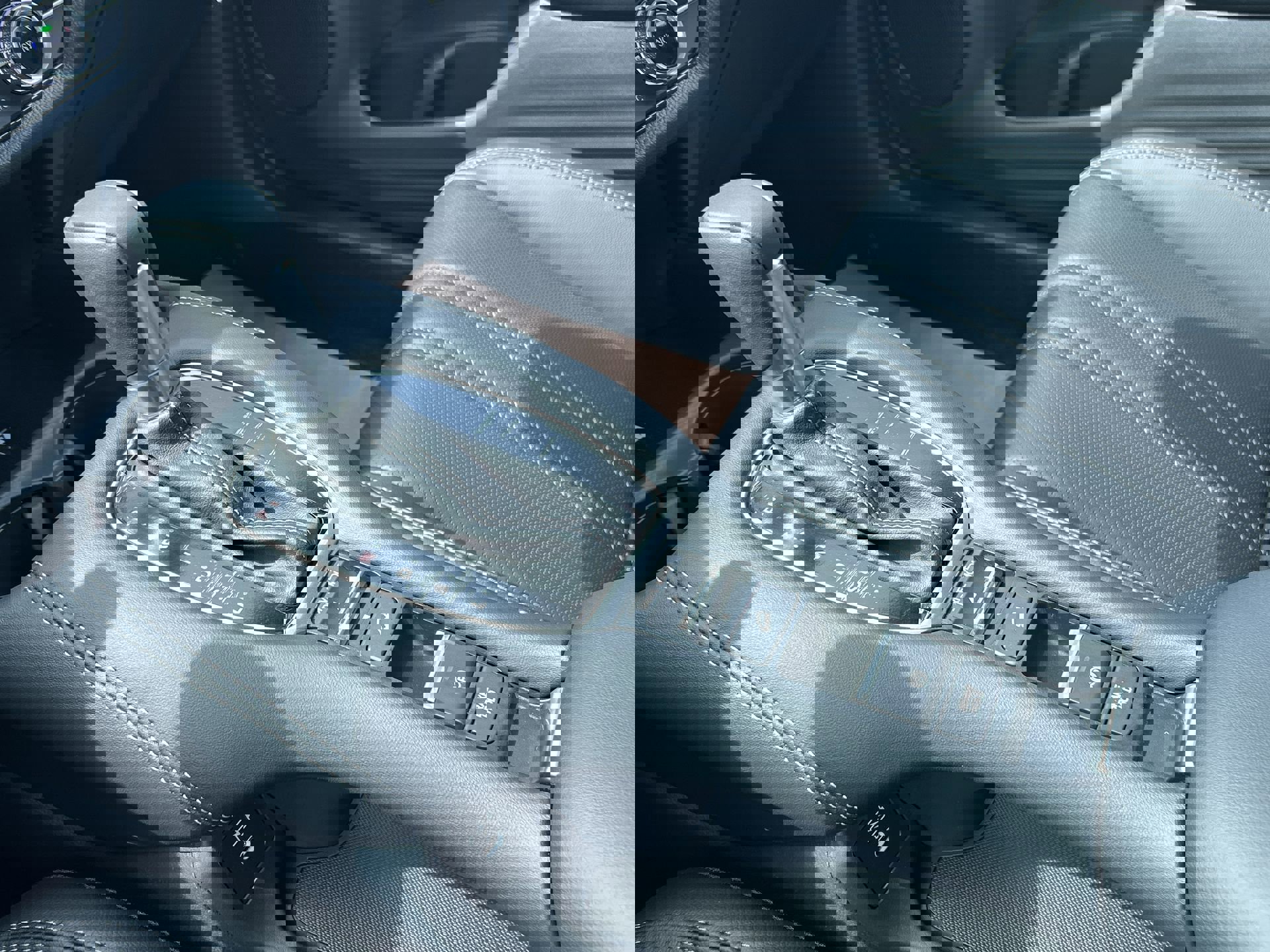 2026 Honda HR-V EX-L photo 19