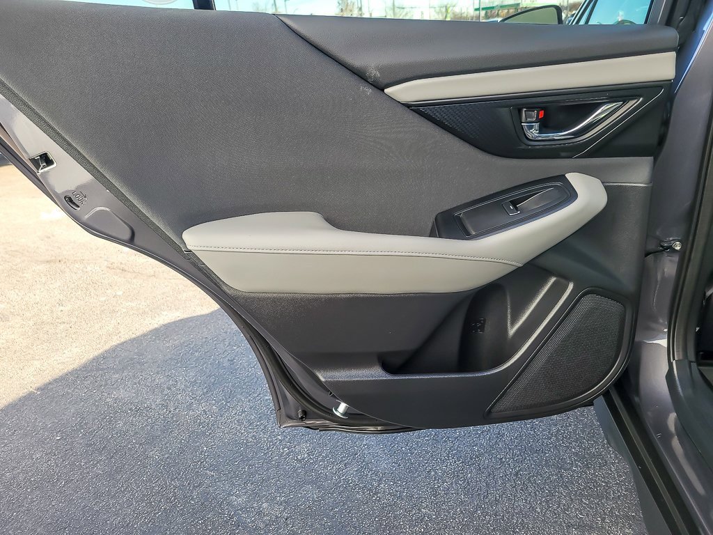 2025 SUBARU OUTBACK - Image 17