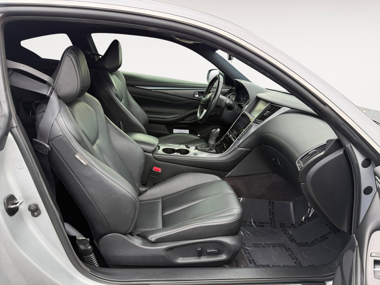 2017 Infiniti Q60 2.0t Base photo 18