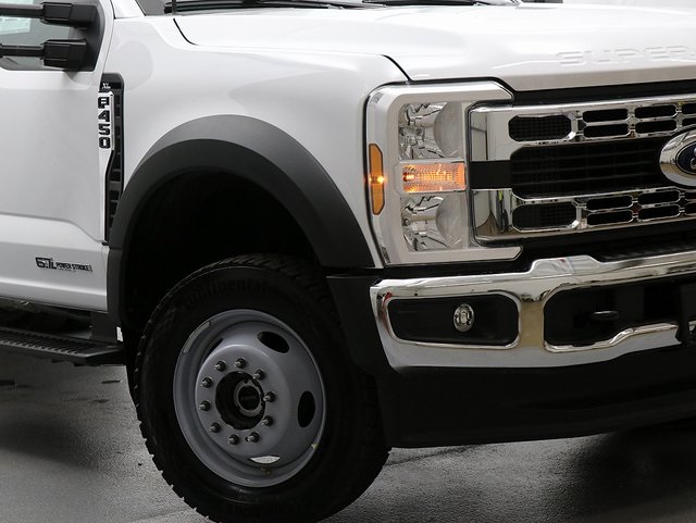 2025 Ford F-450 XL photo 2