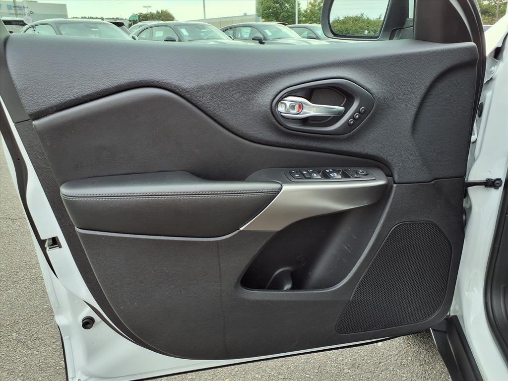 2019 Jeep Cherokee Limited photo 4