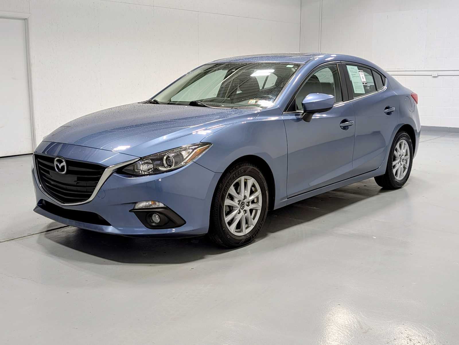 2015 Mazda MAZDA3 i Grand Touring's photo
