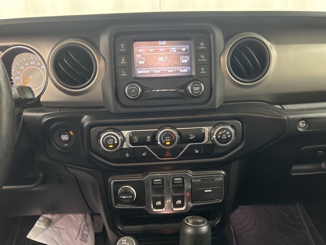 2020 Jeep Wrangler Sport S photo 15