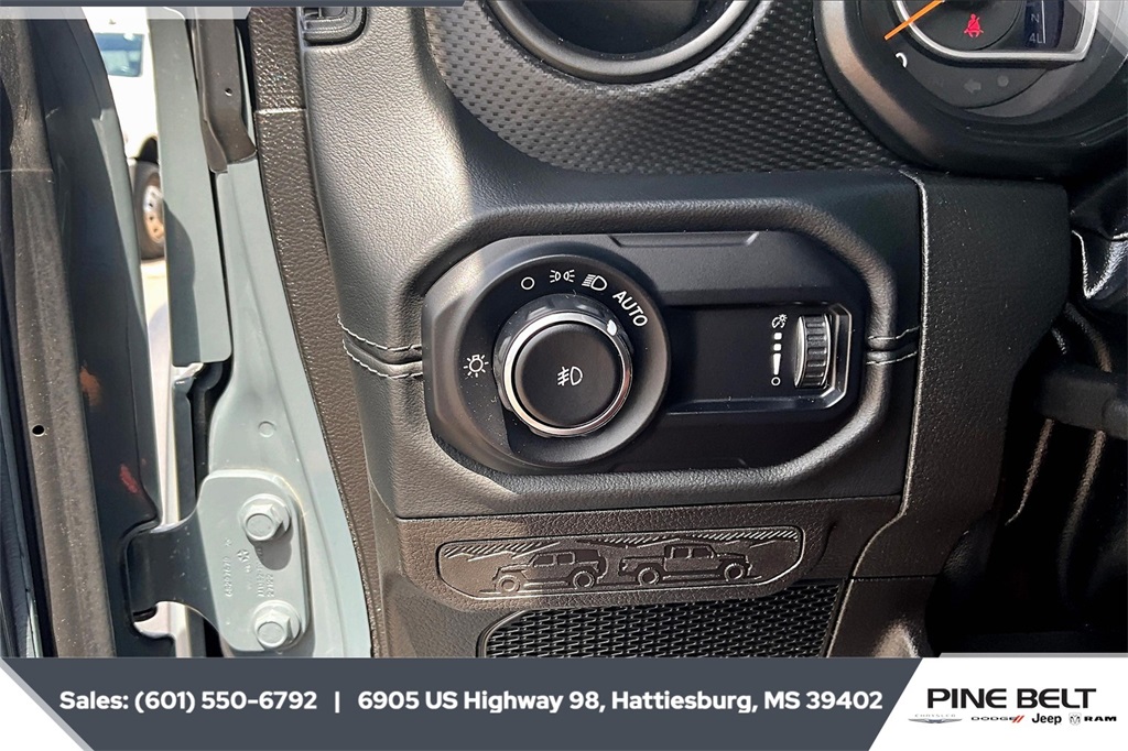 2024 Jeep Wrangler Rubicon 392 photo 21