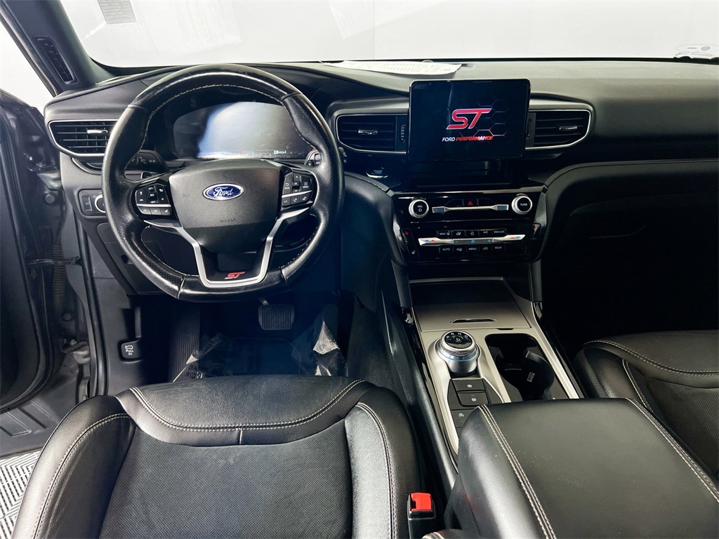 2022 Ford Explorer ST photo 27