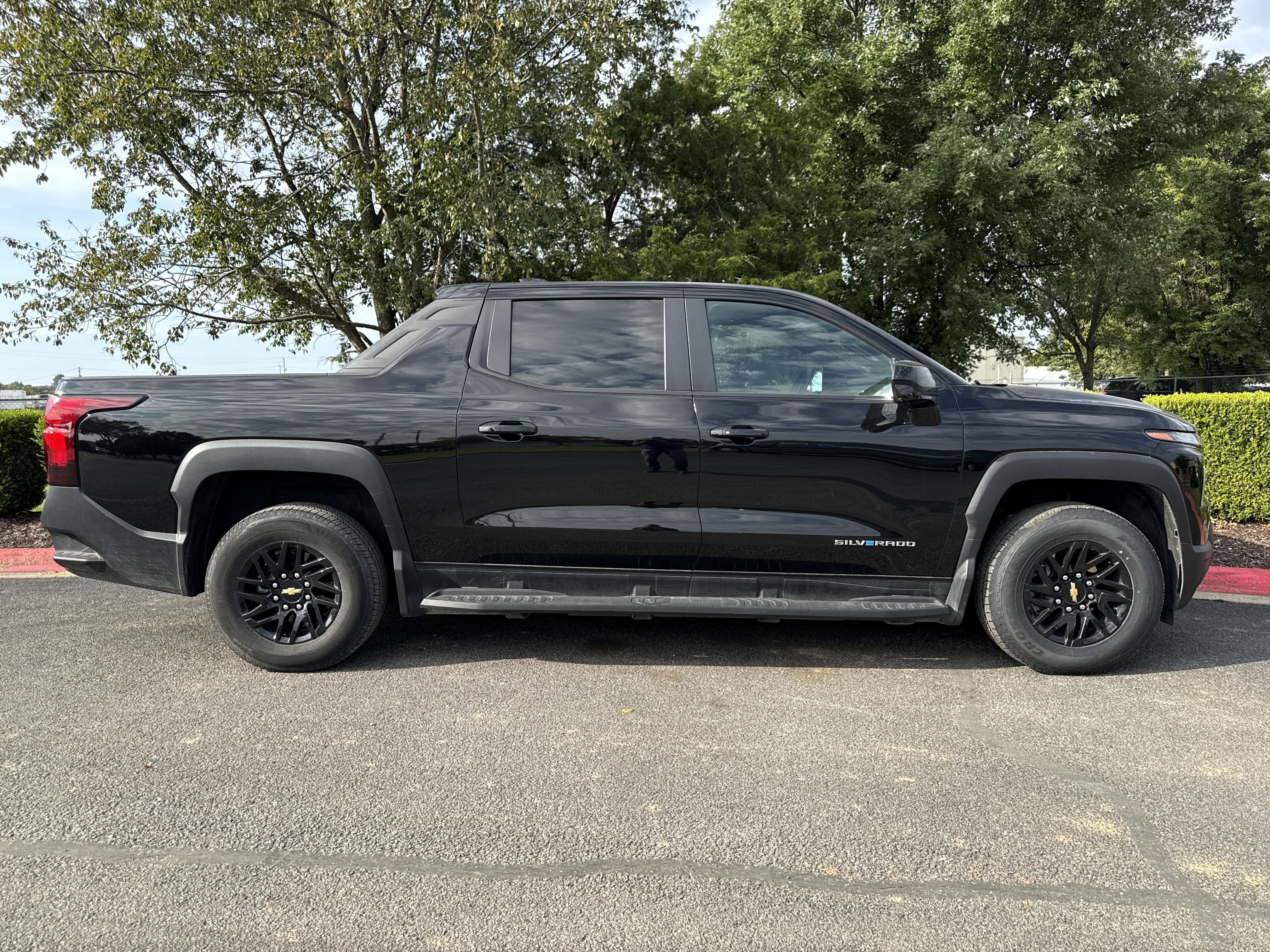 Used 2024 Chevrolet Silverado EV Work Truck with VIN 1GC10UED0RU205153 for sale in Bentonville, AR