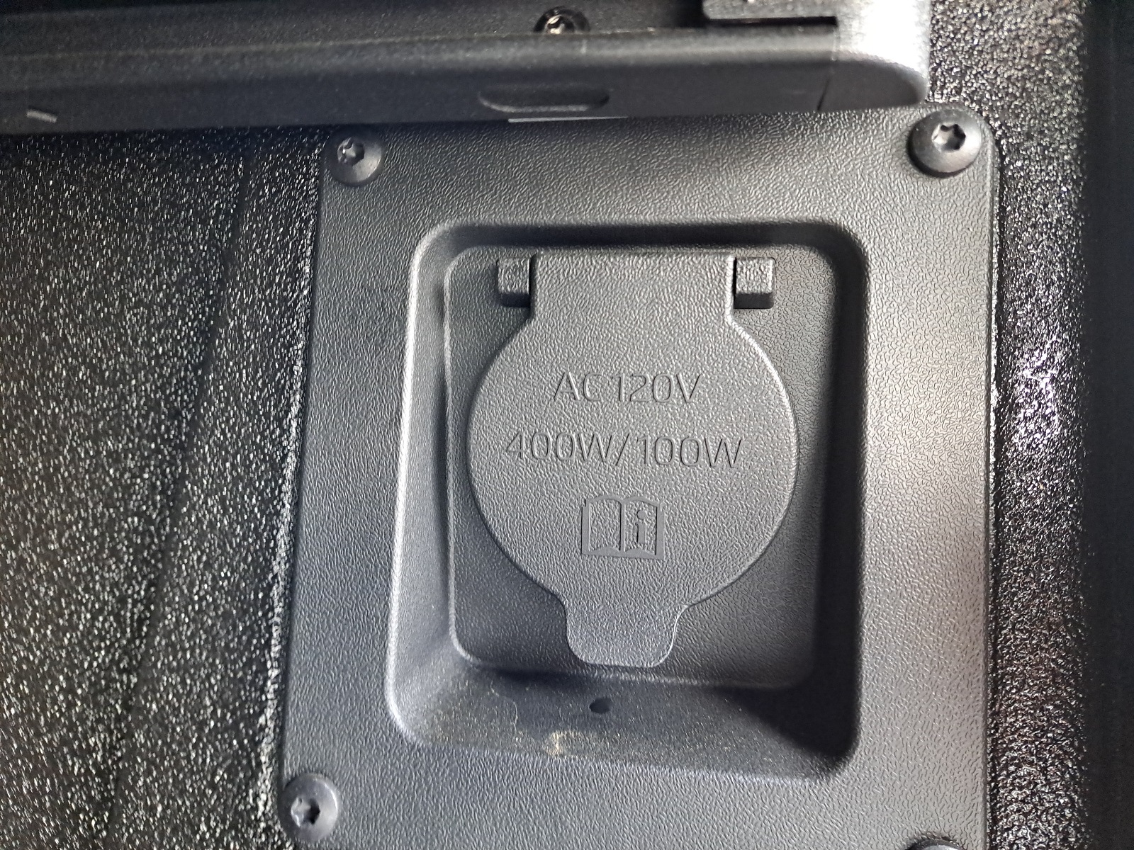 2025 Toyota Tundra Platinum CrewMax photo 8