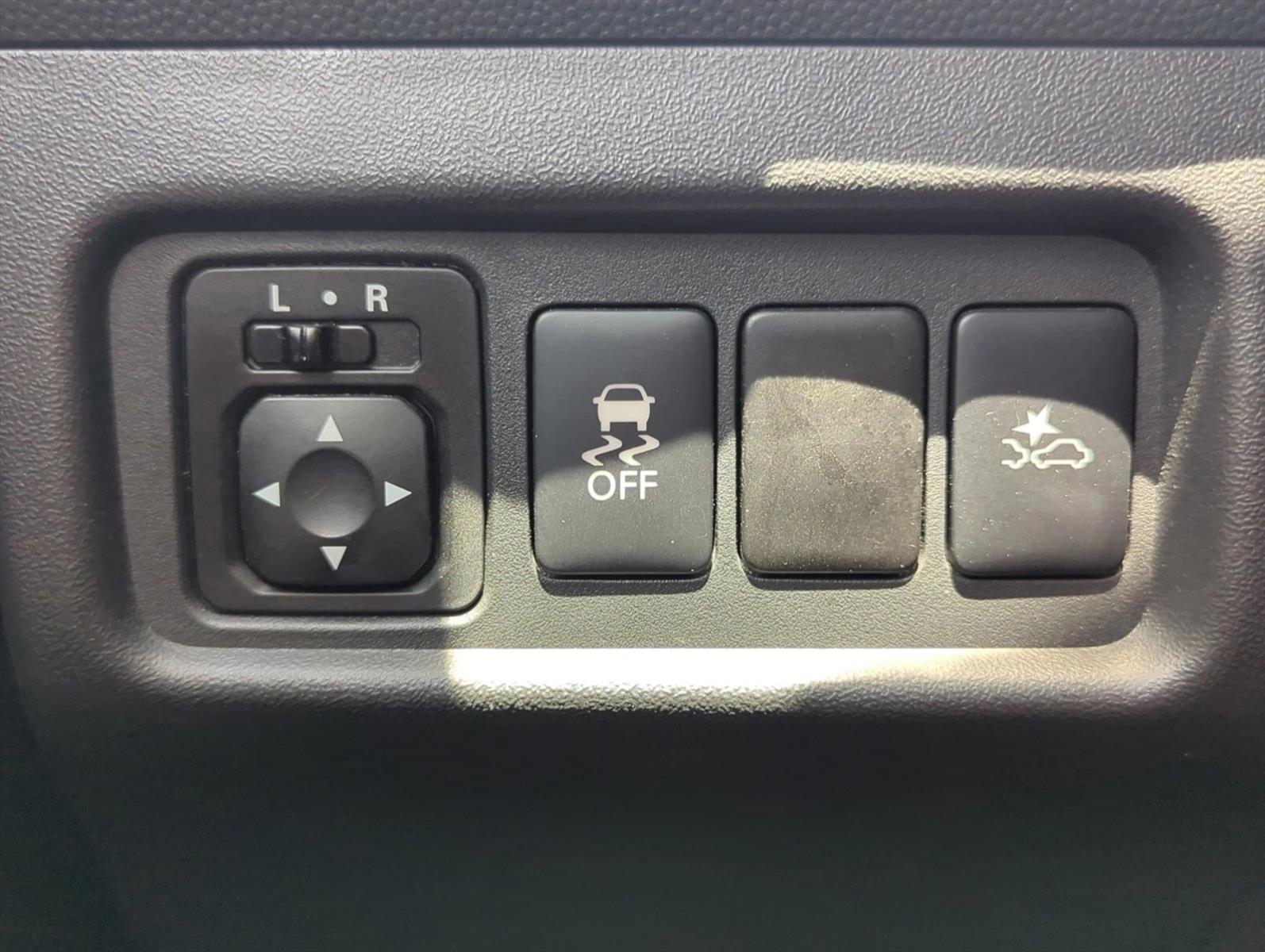 2022 Mitsubishi Mirage G4 ES photo 19
